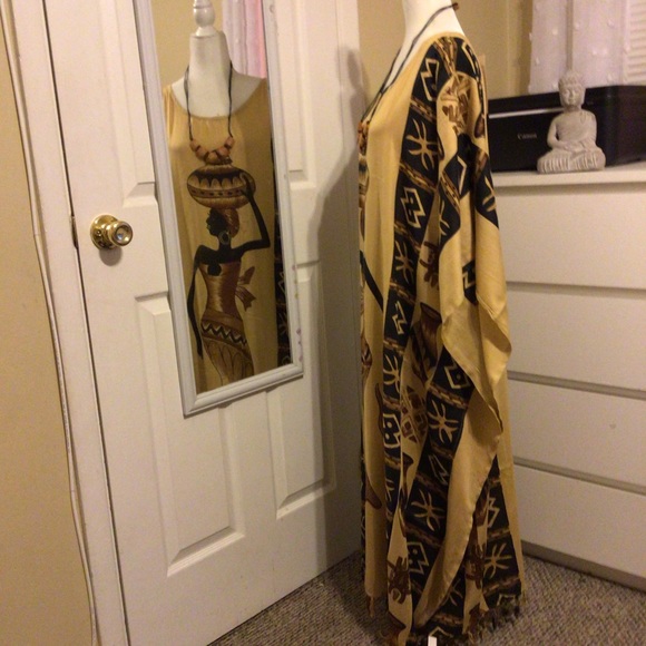 Magic. Long Tunic w Ethnic Design. OS. NWT. - Picture 3 of 8